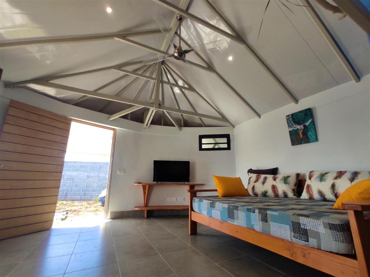 Tahiti - Taharaa Beach Bungalow Arue  Exterior foto